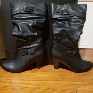 Black heeled boots with 2 buckle detail size 11